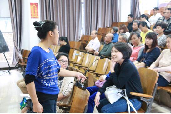 市五中开展“用心陪伴孩子前行”的家庭教育活动